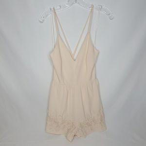 ASTR Romper Crotchet Details Nordstrom's M